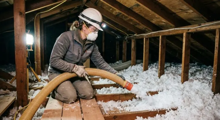 Travaux de rénovation énergétique : dans quel ordre faire intervenir les artisans pour ne pas tout refaire